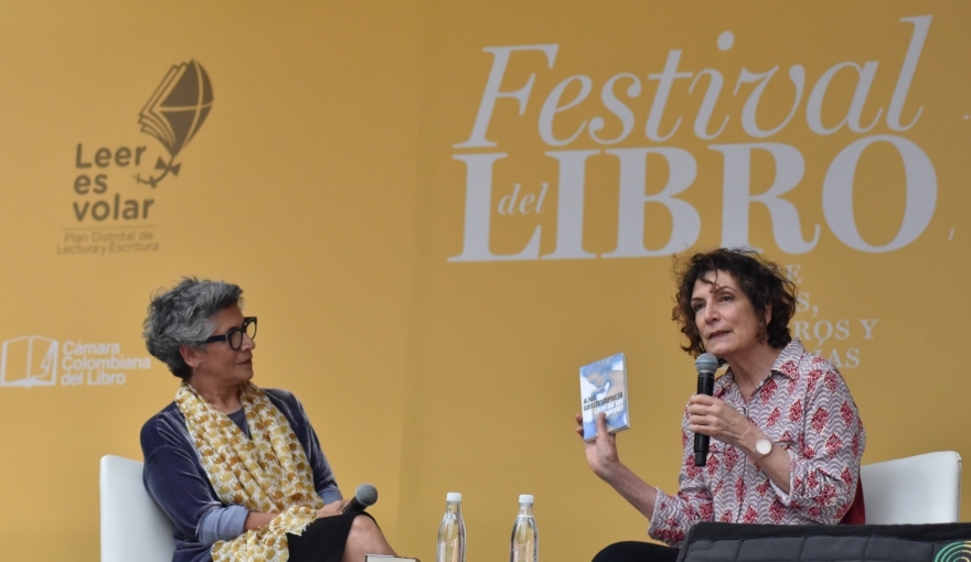 Alma Guillermoprieto (derecha) junto a Margarita Valencia (izquierda) Alma Guillermoprieto (derecha) junto a Margarita Valencia (izquierda)