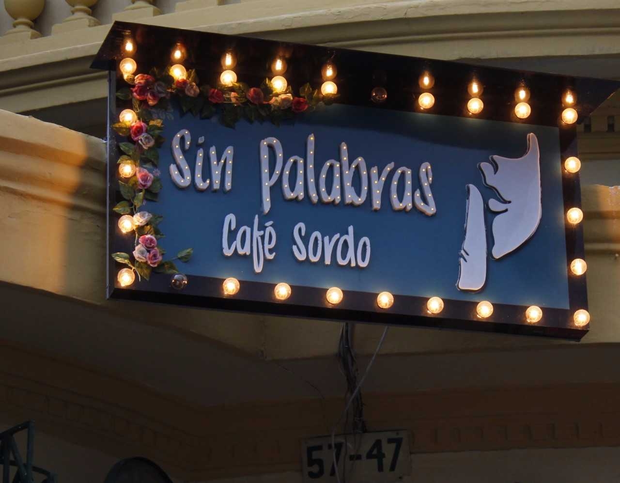 Sin Palabras, primer café bar para sordos en Colombia