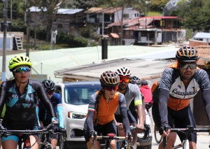 Ciclistas en Bogotá|||