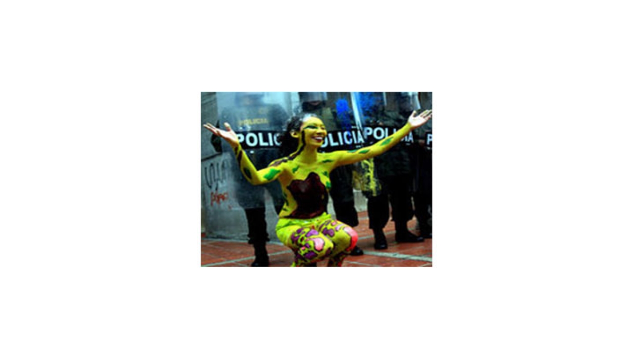Coloridas protestas hicieron parte de la gran marcha estudiantil.|||