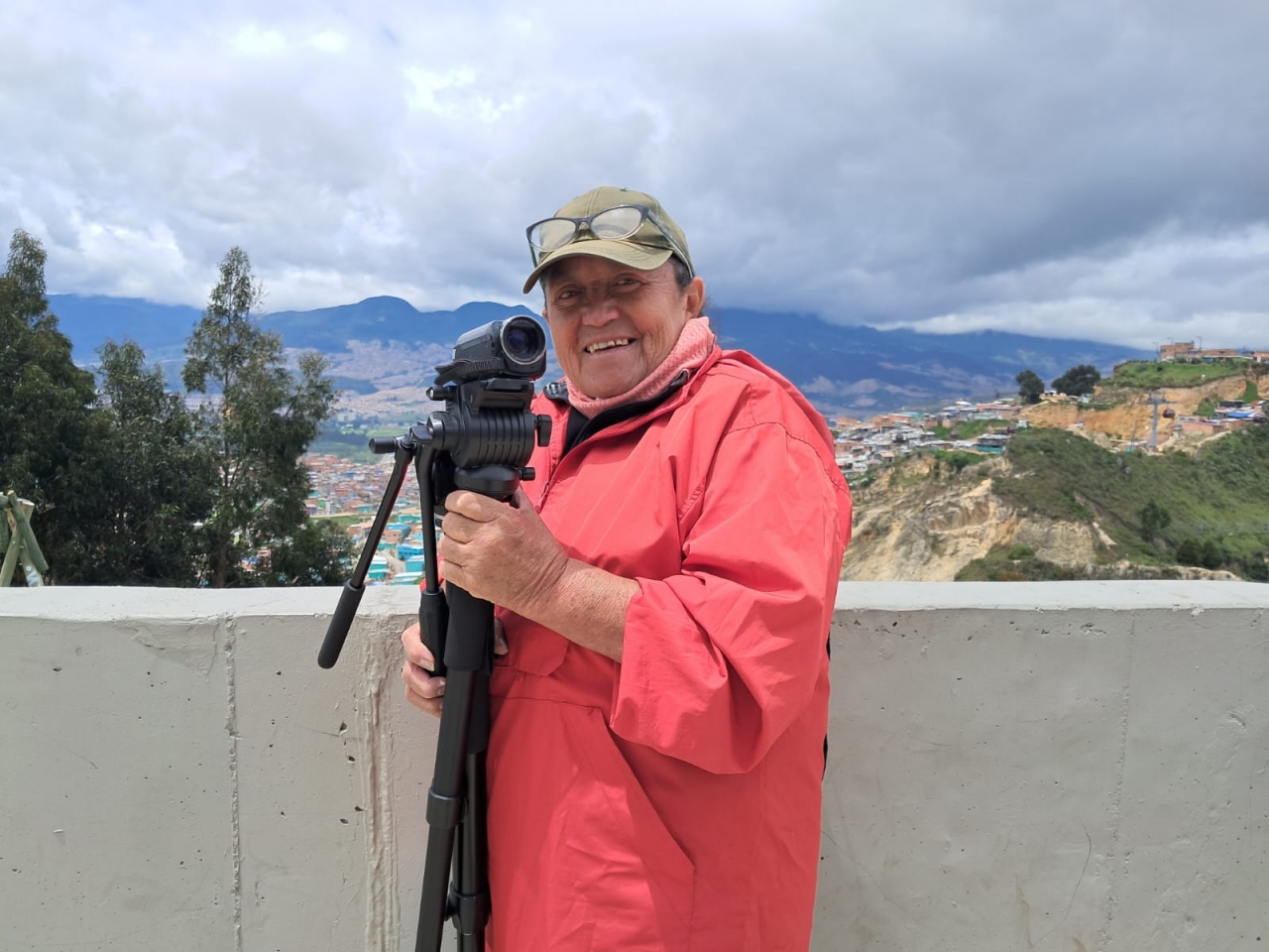 Luz Marina Ramírez en el mirador del barrio El Paraíso|||