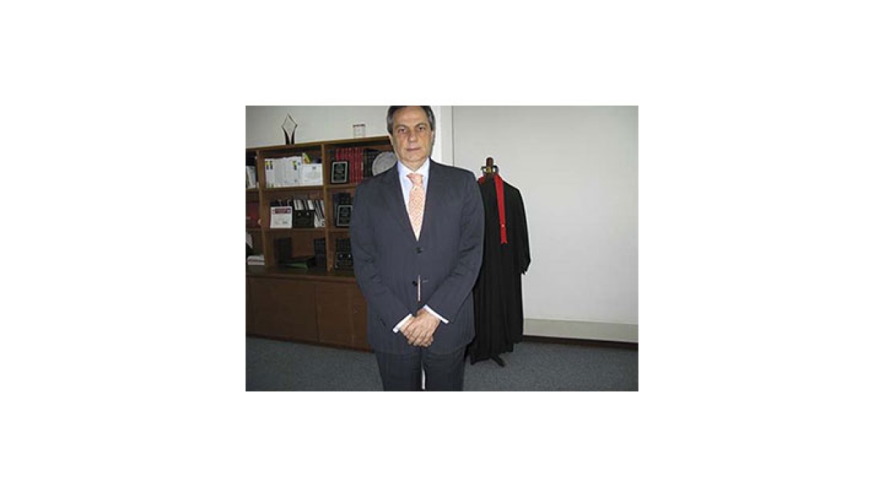 Antonio Agustín Aljure. Decano de Jurisprudencia, Universidad del Rosario.|||