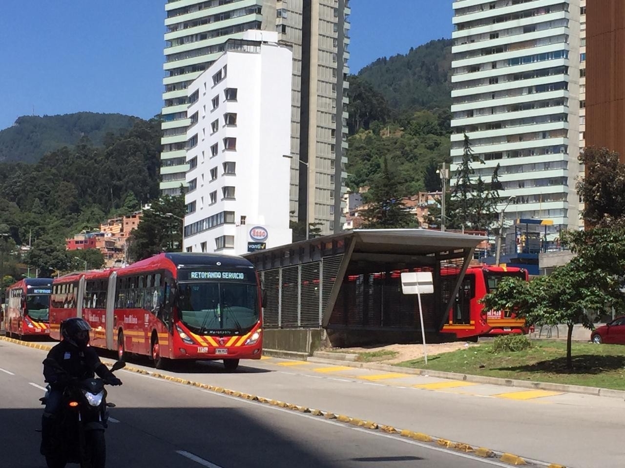 Estación Universidades de TransMilenio, una de las más usadas por los estudiantes en la ciudad||||Ahorros para las familias en Bogotá||||