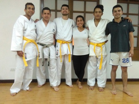 Estudiantes de la Universidad del Rosario que participarán en el torneo de Cerros junto al sensei Pablo Ríos|||
