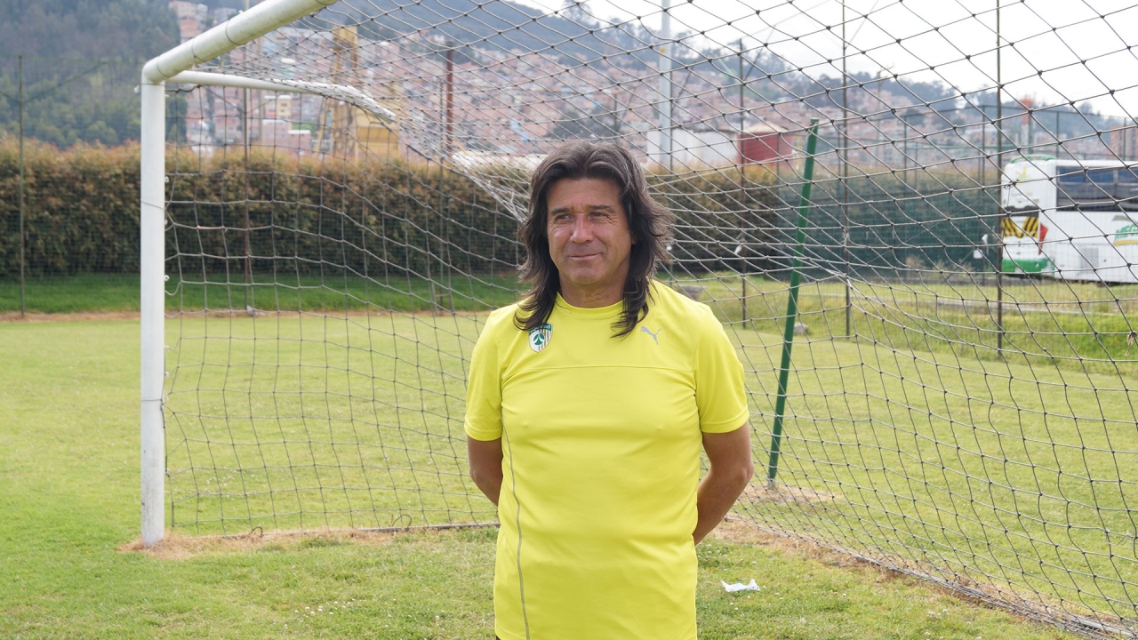 Álvaro Duarte técnico del equipo femenino de Equidad Futbol Club||||
