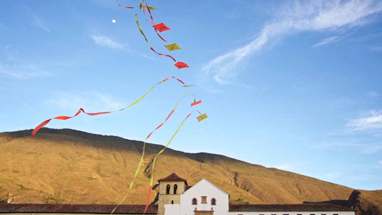 Plaza Mayor de Villa de Leyva en el 41 Festival del Viento y de las Cometas||||