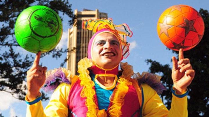 Amores sordos nació en el 2006 y ha recorrido casi todo Brasil en más de 300 funciones.