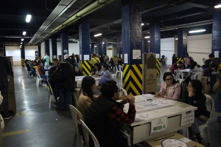 Espacio de votaci&oacute;n en el edificio Murillo Toro