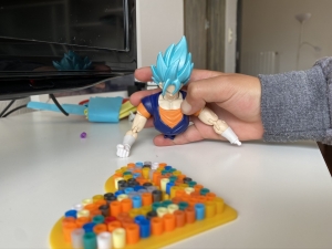 Goku destrozado|||