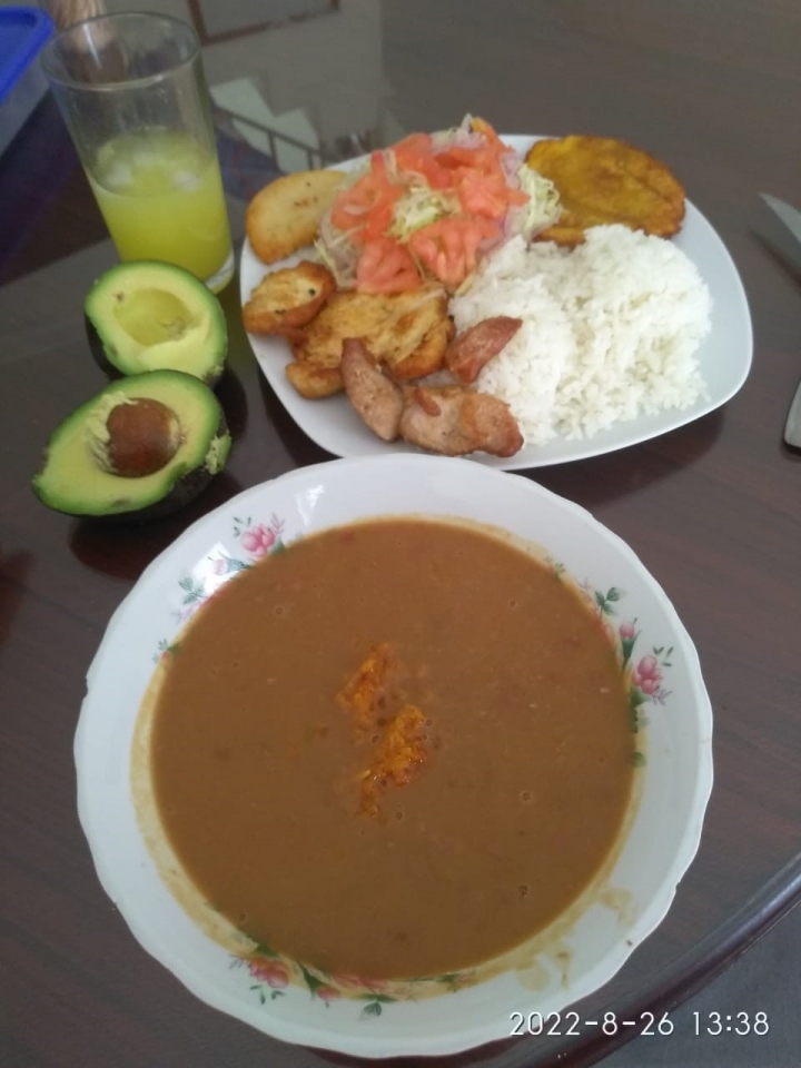 As&iacute; es como afecta el alza de los precios en los corrientazos