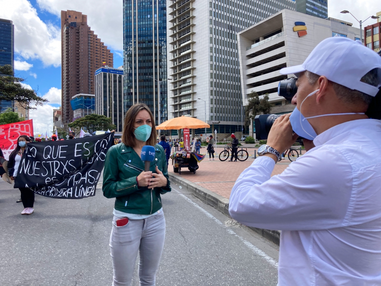 Periodista de RTVE en el Paro Nacional del 19M en Bogotá|||