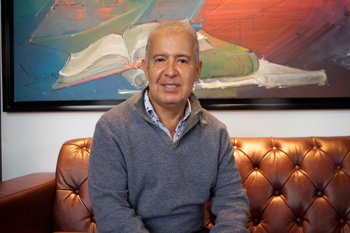 Oficina de Mario Iguar&aacute;n en el bufete Mario Iguar&aacute;n abogados asociados.