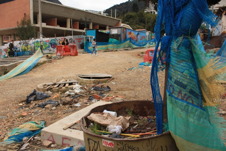 En el olvido qued&oacute; una obra vial en La Candelaria