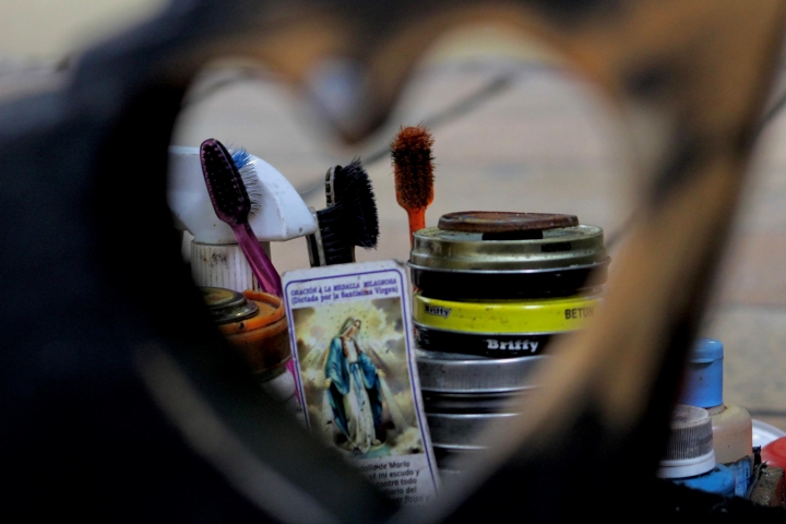 La virgen María que lo acompaña cada día