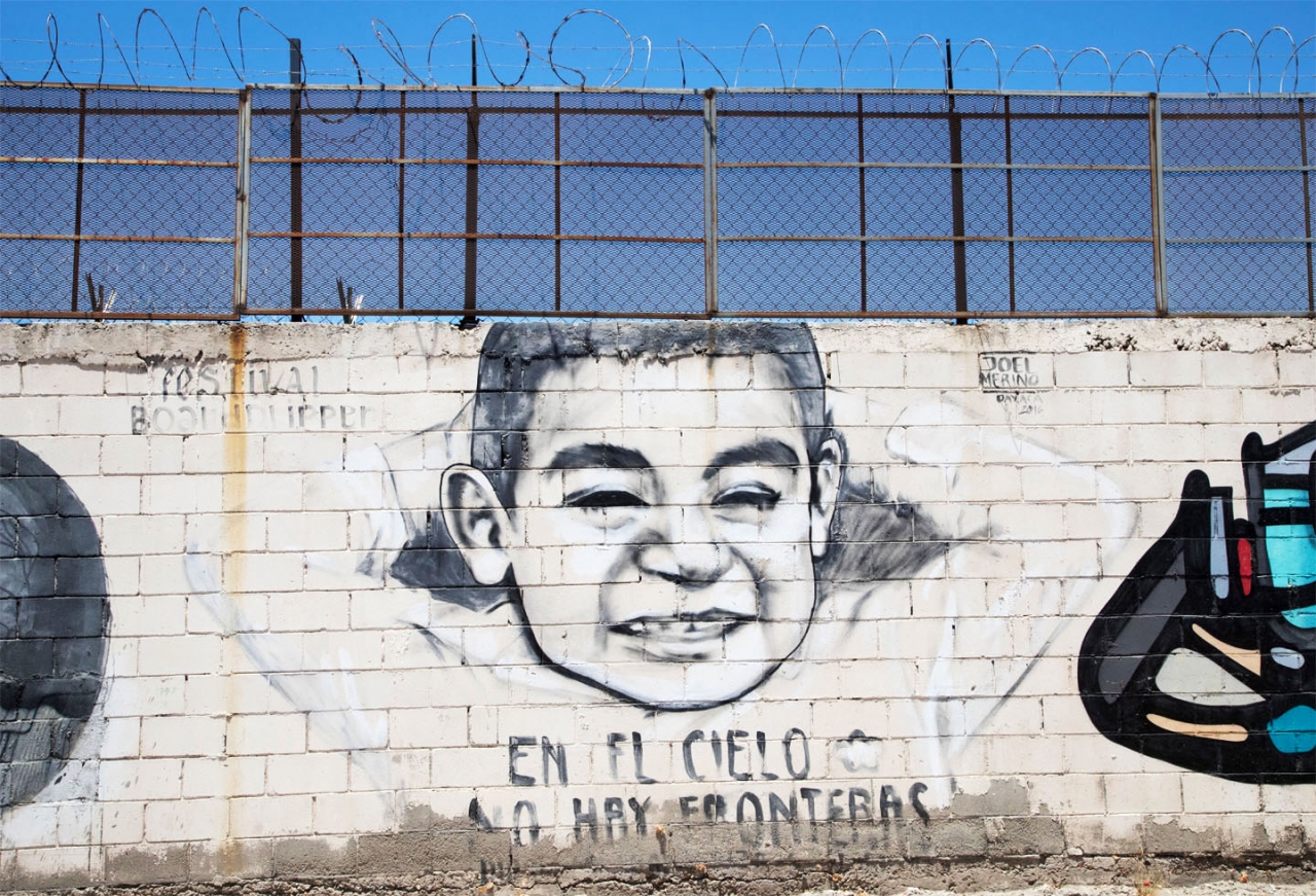 Graffiti en la frontera de Tijuana, entre México y Estados Unidos|||