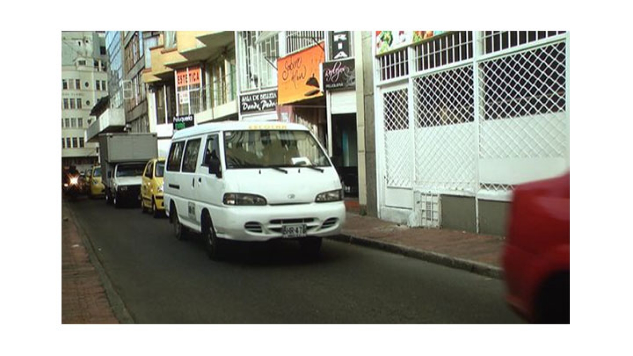 La medida busca reducir el uso del carro particular|||