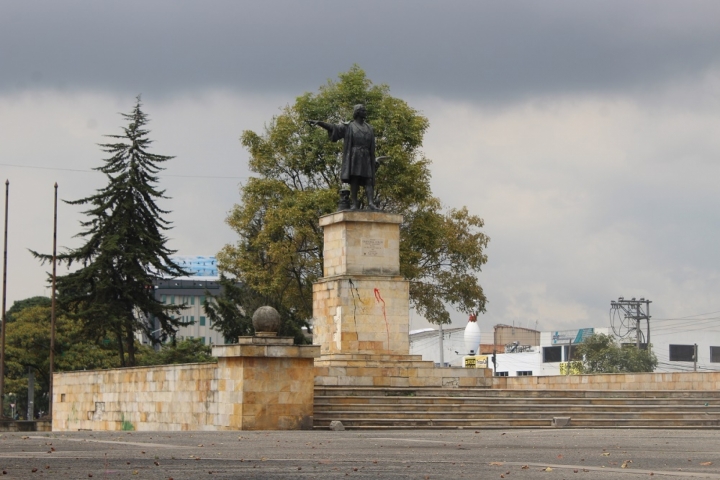 Col&oacute;n y la reina Isabel de Castilla: De conquistadores a esculturas