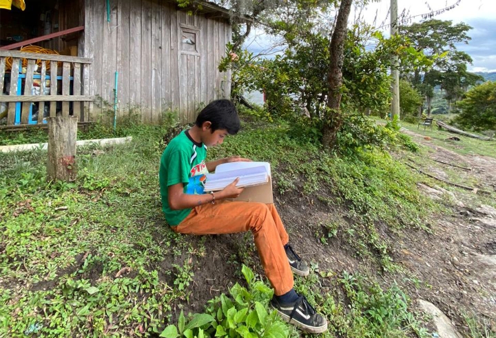 Joven estudiante en &aacute;rea rural del Departamento de Santander