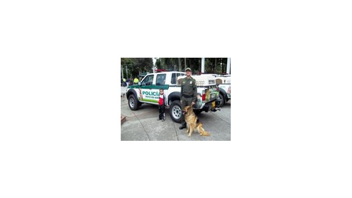 La polic&iacute;a de protecci&oacute;n animal estrena estas modernas patrullas que permitir&aacute;n un mejor control del maltrato animal en Bogot&aacute;.
