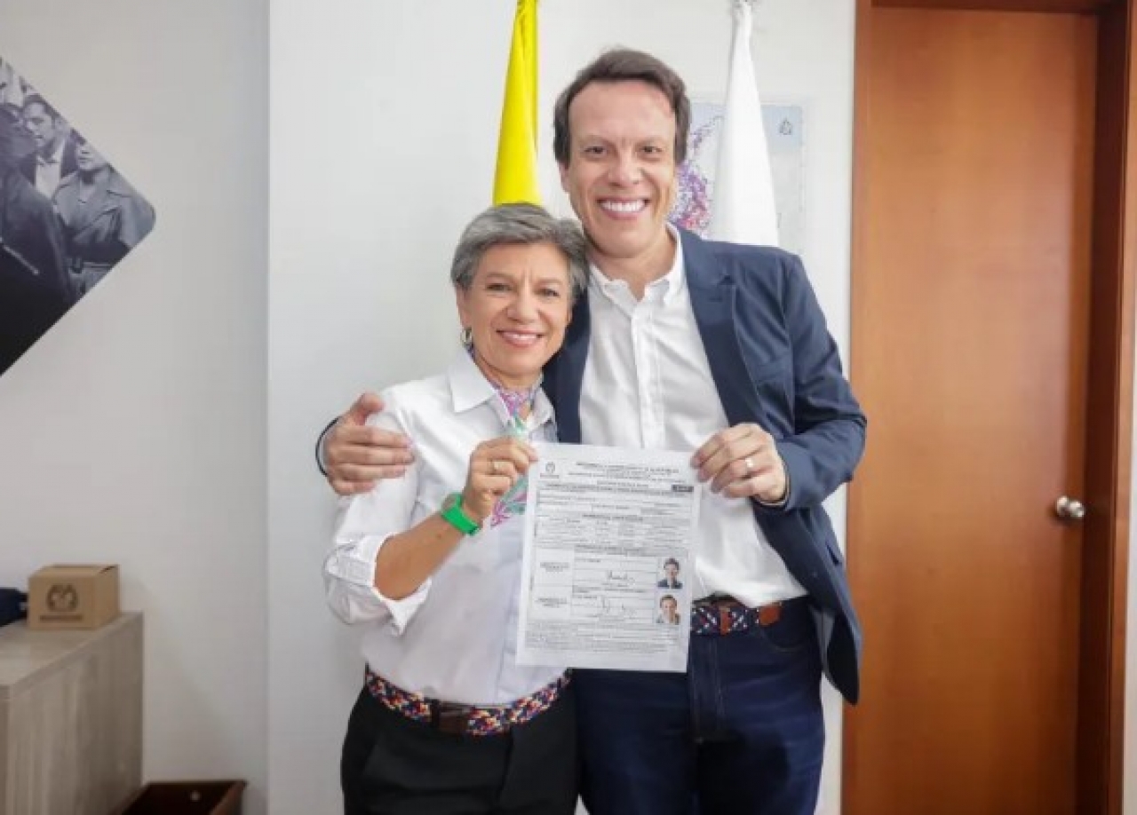 Inscripci&oacute;n de candidatura de Claudia Lopez y Leonardo Huerta|||