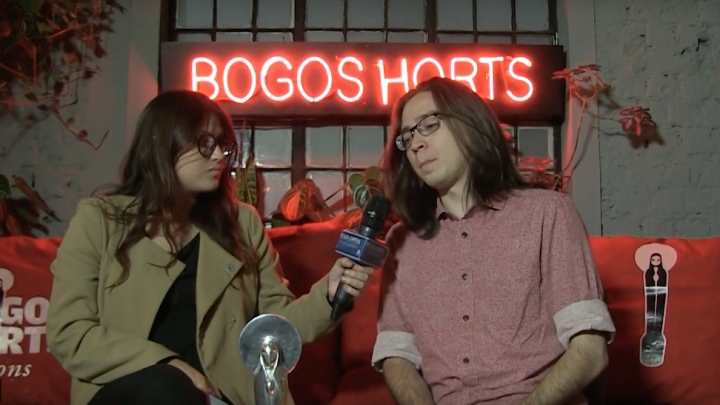 Laura Uribe entrevista a Felipe Montoya, jefe de programaci&oacute;n de Bogoshorts. Cr&eacute;dito: Plaza Capital