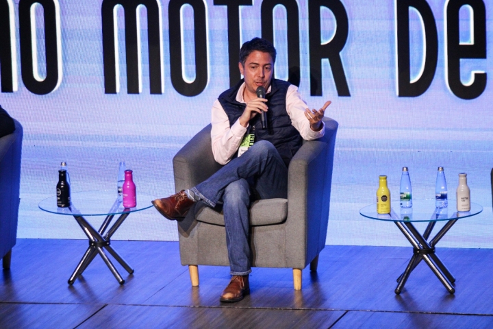 Conferencia: f&uacute;tbol con impacto. Panelista: Deiver Montes, CEO Avalon Sports.