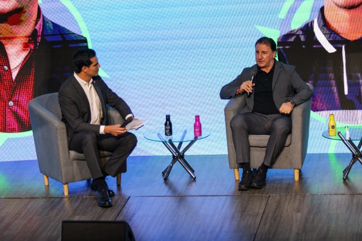 Conferencia: héroes by Heroe. Moderador: Gonzalo de Feliche. Panelistas: Néstor Lorenzo, entrenador Selección Colombia