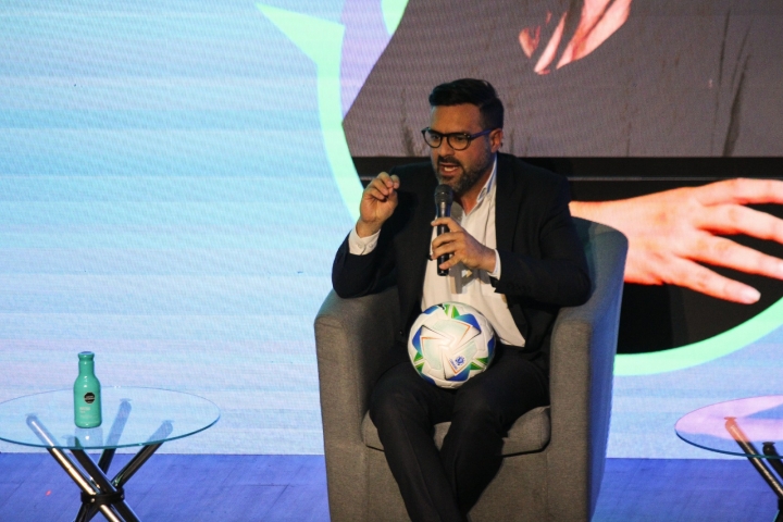 Conferencia: el f&uacute;tbol como plataforma de entretenimiento