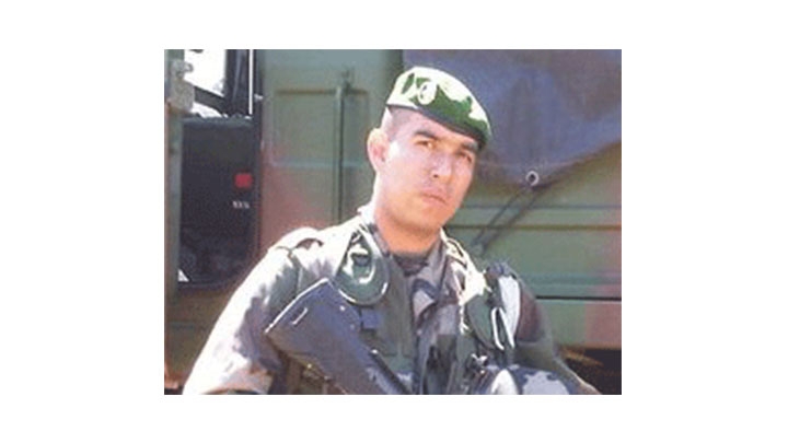 Santiago Montejo con el uniforme de la Legi&oacute;n Francesa.