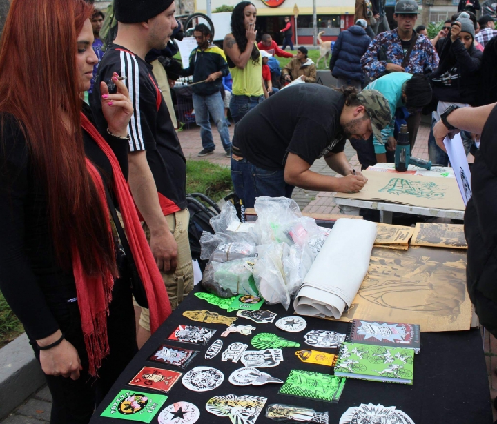 M&aacute;s de 200 bogotanos marcharon por la marihuana