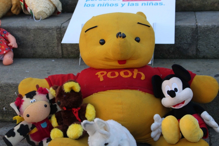 Los juguetes son los &uacute;nicos testigos de lo que en realidad sucede