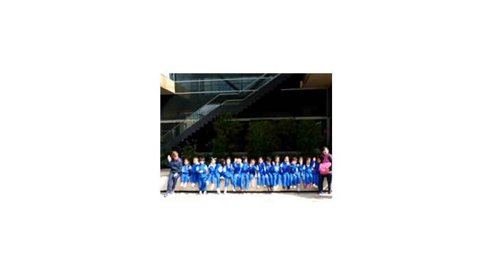 Los grupos escolares son algunos de los que m&aacute;s visitan la Feria del Libro de Bogot&aacute;.