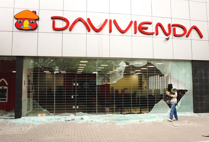 As&iacute; transcurri&oacute; la nueva jornada de manifestaciones en Bogot&aacute;
