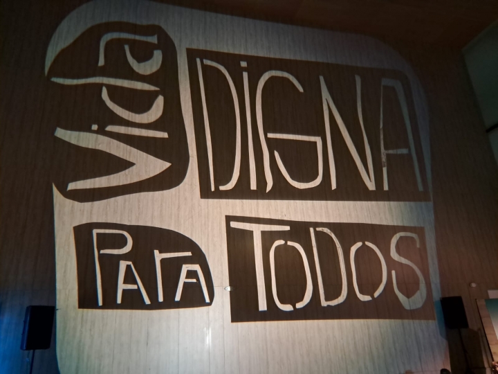 Proyecci&oacute;n en el Hall de la Sala Capital en la Cinemateca