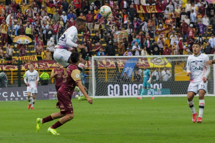 Fortaleza CEIF fue el equipo que m&aacute;s duelos a&eacute;reos gan&oacute; con el 61%, mientras que Tolima tuvo 26 despejes exitosos.