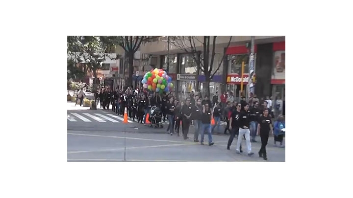 Flashmob, dedicado a los peatones muertos en Bogot&aacute; el a&ntilde;o pasado