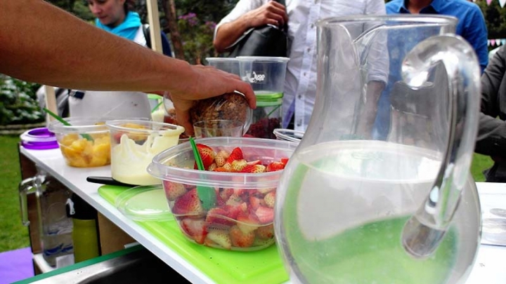 Quienes asistieron al evento disfrutaron de una Feria Gastron&oacute;mica que complementa la tem&aacute;tica de la jornada: la vida saludable