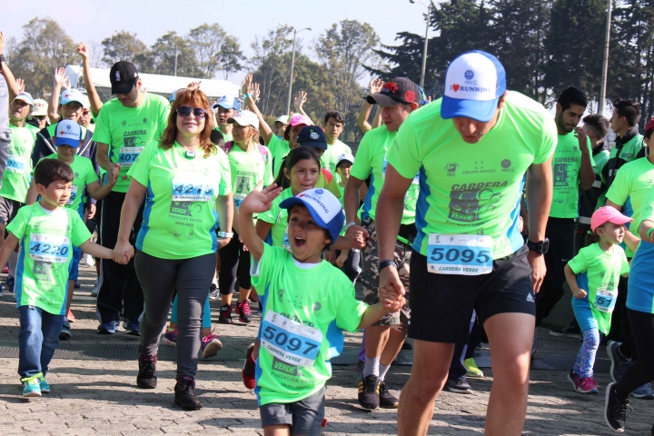 En el evento se realiz&oacute; una carrera familiar de 3 kil&oacute;metros