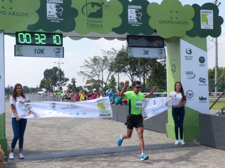 Fabi&aacute;n Daza fue el ganador en la carrera competitiva de 10 kil&oacute;metros
