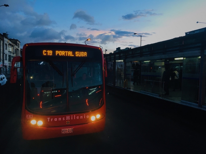 Av. Caracas, estaci&oacute;n calle 22.