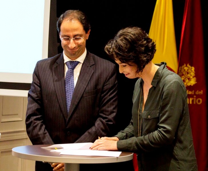 Rosario firma convenio para asistir a v&iacute;ctimas de ataques con &aacute;cido