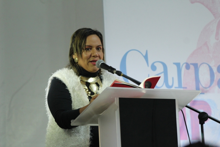 Patricia Collazos es la maestra de ceremonia en eventos de las fiestas del San Pedro en Neiva. Cr&eacute;dito de la foto: Silvia Bayona