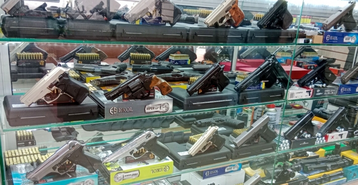 Las armas traum&aacute;ticas, un peligro para lo bogotanos