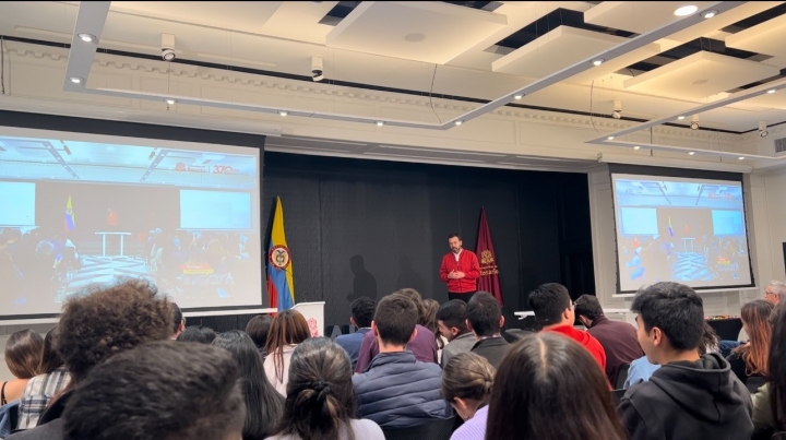 Segundo d&iacute;a del foro Di&aacute;logos electorales: los j&oacute;venes preguntan a los candidatos a la Alcald&iacute;a de Bogot&aacute;