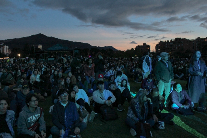 El p&uacute;blico bogotano de todas las edades