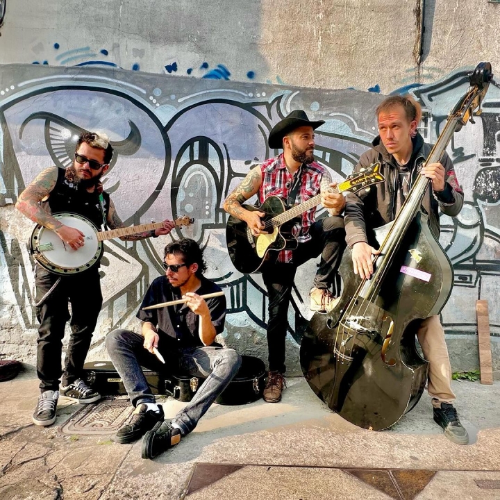 La banda capitalina se presenta el 11 de noviembre, mismo d&iacute;a que Dr Krapula y Los Toreros Muertos