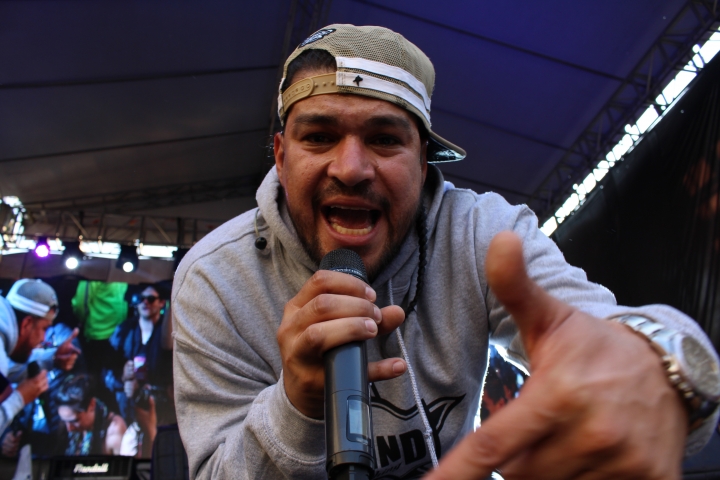 Al&iacute; A.K.A. Mind, el rapero bogotano hizo &eacute;nfasis en transmitir mensajes sociales durante su presentaci&oacute;n.