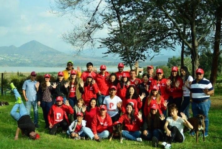 Equipo de voluntarios de la fundaci&oacute;n Pocalana